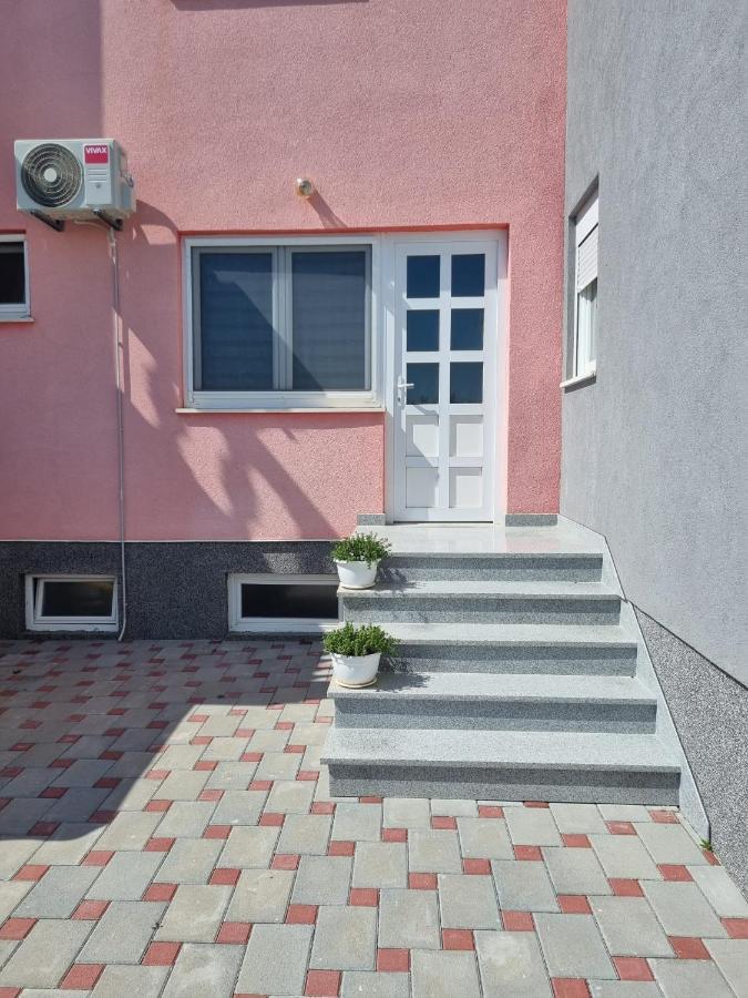 Apartmani Toni Drniš 외부 사진