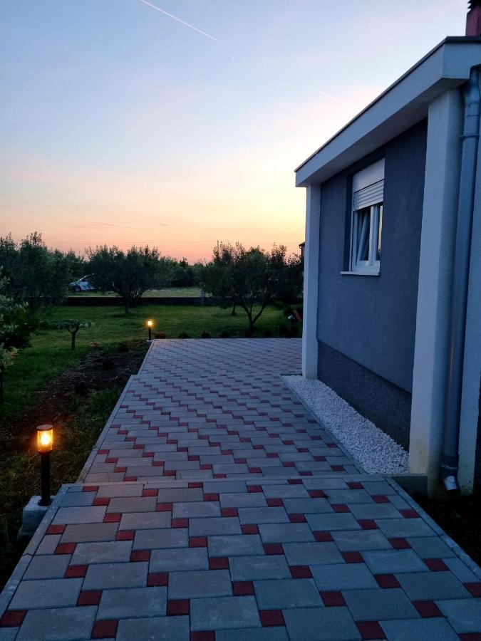 Apartmani Toni Drniš 외부 사진