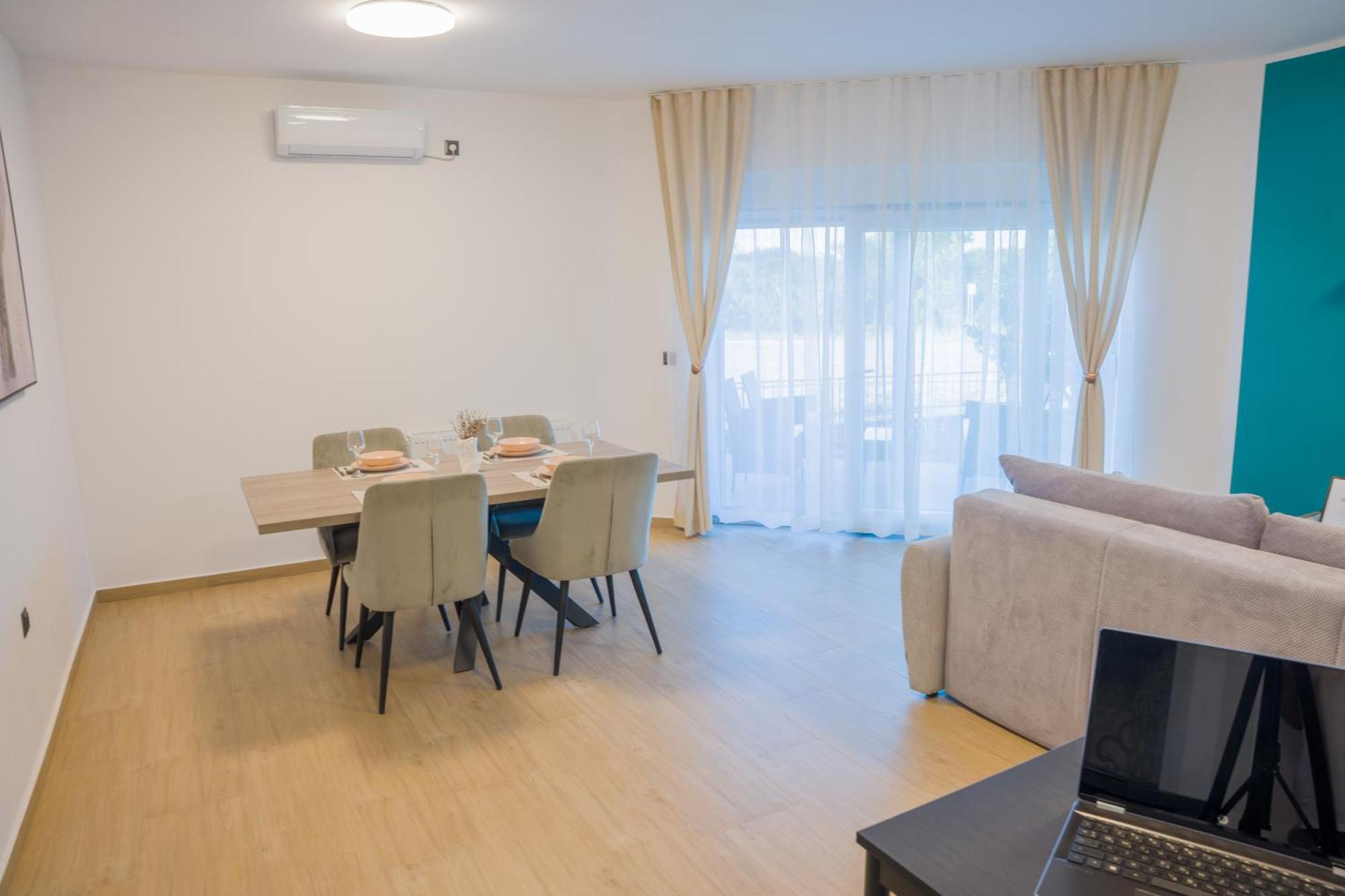 Apartmani Toni Drniš 외부 사진