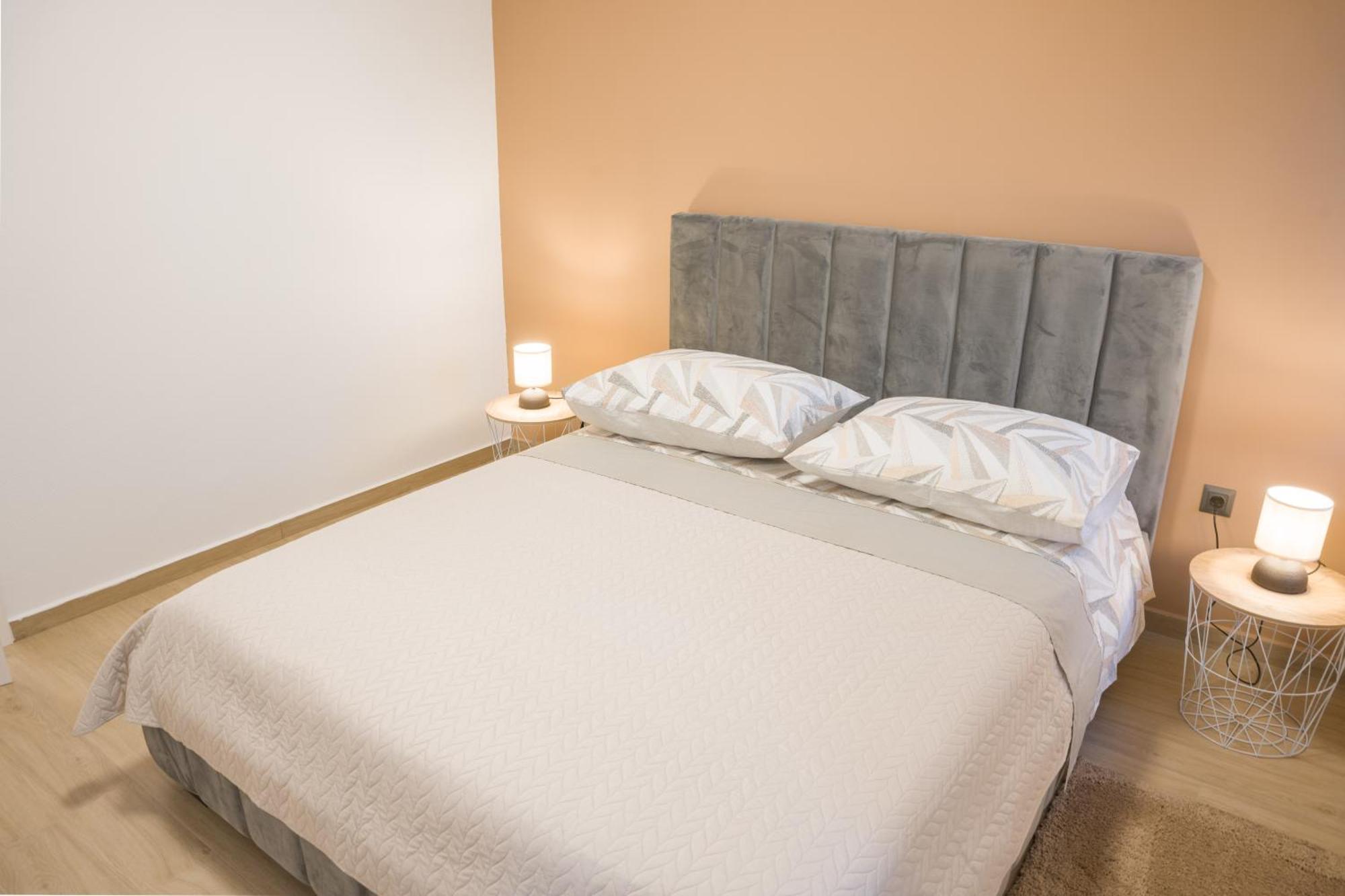Apartmani Toni Drniš 외부 사진