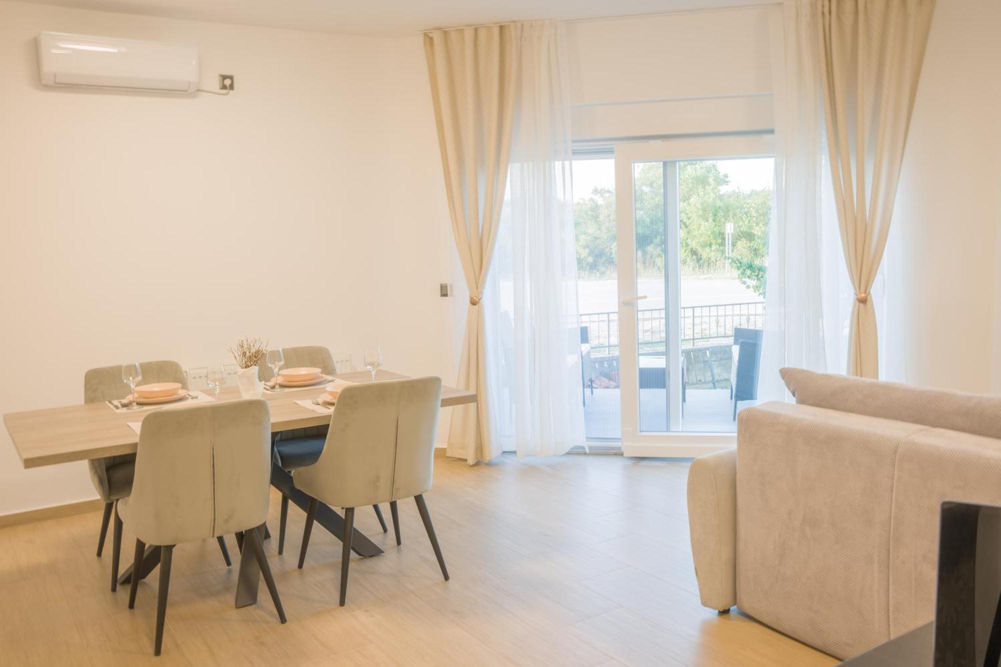 Apartmani Toni Drniš 외부 사진